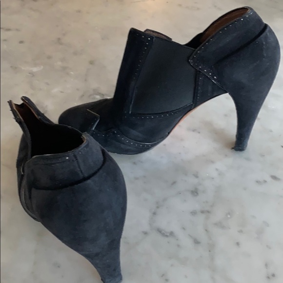 Gorgeous Alaia booties - Picture 3 of 3